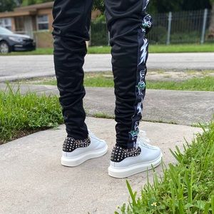 Meet your Posher, Devin